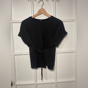 ♻️USED LIKE NEW♻️ EXPRESS BLACK BLOUSE